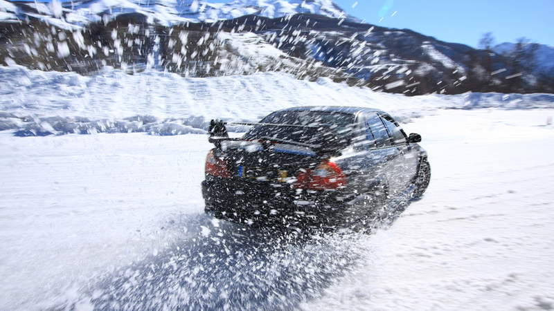 Illustration for article titled The Ten Best Ways To Improve Your Winter Driving